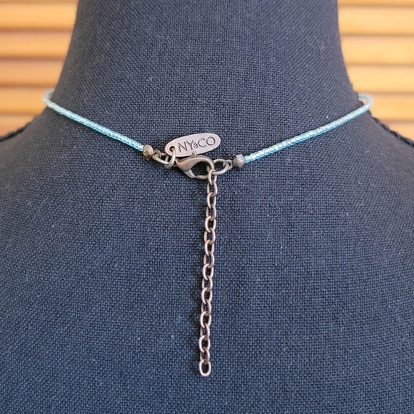NWOT Beaded Floral Choker (NY&CO) - Picture 5 of 8